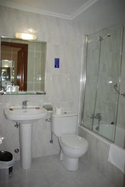 Hotel Yerri Естелья Екстер'єр фото